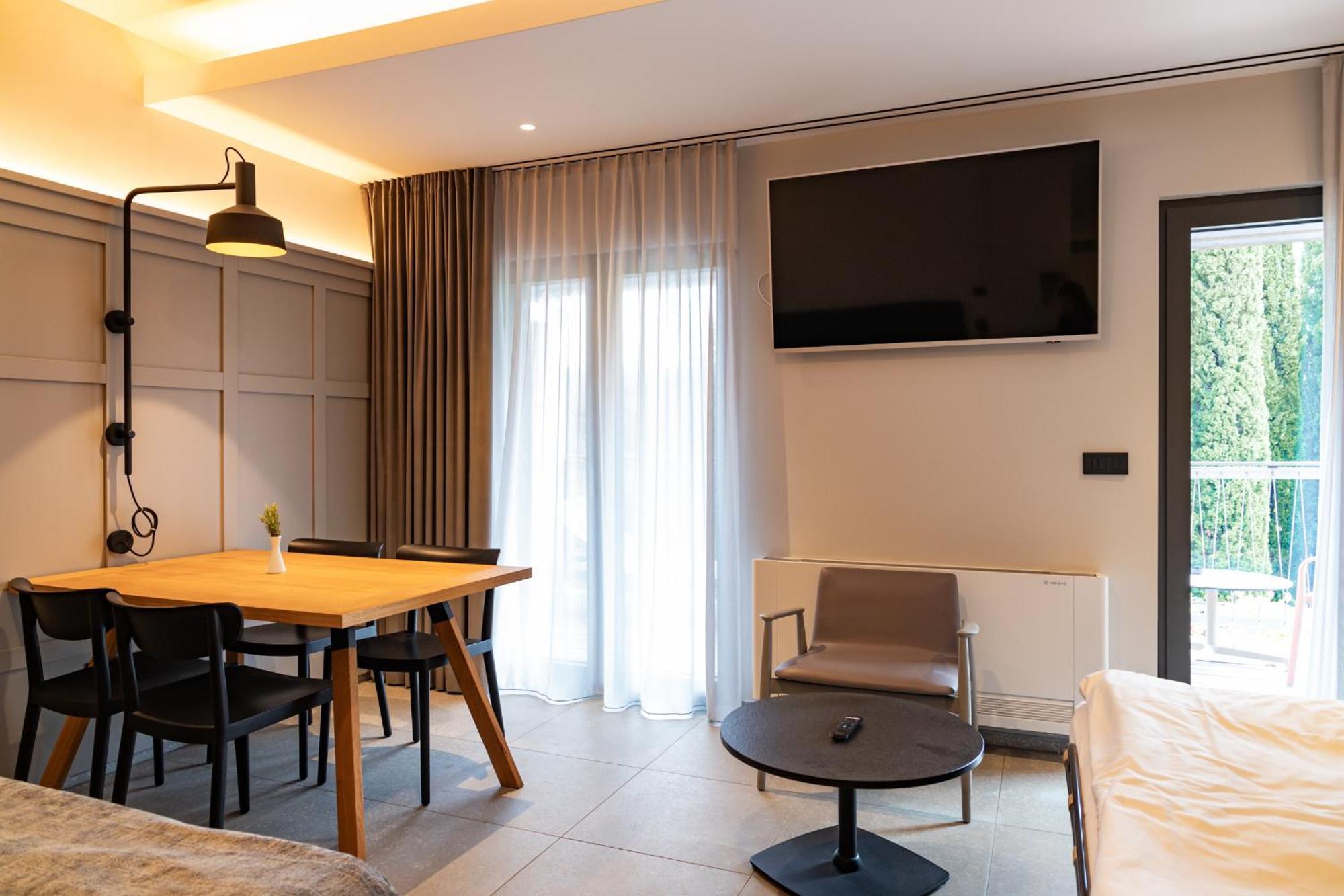 סטרוניאן Hotel Laguna Deluxe - Terme Krka חדר תמונה